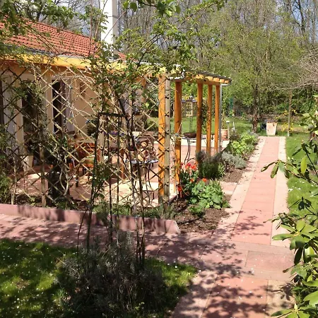 Bei Berlin Dom wakacyjny Falkensee